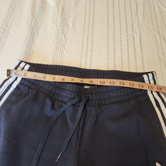 Adidas sweatpants - Picture 3 of 4